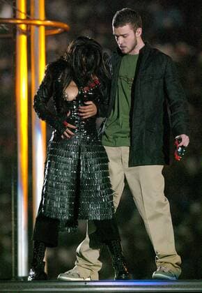 Nipplegate - Der Auftritt von Janet Jackson und Justin Timberlake (beide USA) zum 38. Superbowl wird überschattet von der in der USA als skandalträchtig empfundenen freigelegten Brust der Sängerin - (141068500) American Football Herren NFL 2003 2004, 38. Super Bowl, Superbowl XXXVIII, Finale, Endspiel, Show, Showprogramm, Vdig Gruppe Pleiten, Pech, Pannen, Missgeschick Houston Sinnlichkeit, American Football Herren NFL 2003 2004, 38. Super Bowl, Superbowl XXXVIII, Finale, Endspiel, Show, Showprogramm, Vdig Gruppe Pleiten, Pech, Pannen, Missgeschick Houston Sinnlichkeit,
