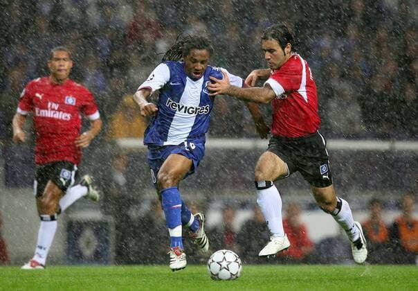 Mehdi Mahdavikia (HSV, re.) gegen Anderson (Porto) Fußball EC 1 Herren Champions League 2006 2007, FC Porto - Hamburger SV 4:1, Hamburg Gruppe Porto Dynamik, Fußball EC 1 Herren Champions League 2006 2007, FC Porto - Hamburger SV 4:1, Hamburg Gruppe Porto Dynamik,