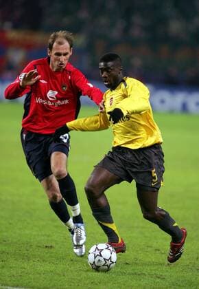 Kolo Toure (Arsenal, re.) gegen Elvir Rahimic (ZSKA Moskau) -  Fußball EC 1 Herren Champions League 2006 2007, ZSKA Moskau - Arsenal FC London 1:0 Gruppe Moskau Dynamik, Fußball EC 1 Herren Champions League 2006 2007, ZSKA Moskau - Arsenal FC London 1:0 Gruppe Moskau Dynamik,