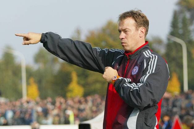 Interimstrainer Klaus Thomforde (Kiel) gibt Anweisungen Fußball Herren Regionalliga Nord 2006 2007, 3. Liga, Holstein Kiel Einzelbild Kiel Fußball Herren Regionalliga Nord 2006 2007, 3. Liga, Holstein Kiel Einzelbild Kiel