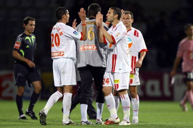 Schlußjubel Nancy u.a. mit Mickael Chretien (li.) und Benjamin Gavanon (re.) -  (pan16896) Fußball Herren Coupe de la Ligue 2006 2007, Französischer Ligapokal, AS Nancy Lorraine Gruppe Nancy Fußball Herren Coupe de la Ligue 2006 2007, Französischer Ligapokal, AS Nancy Lorraine Gruppe Nancy  