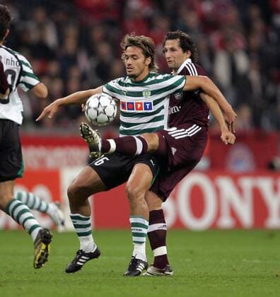 Carlos Paredes (Sporting Lissabon, li.) gegen Hasan Salihamidzic (Bayern) Fußball EC 1 Herren Champions League 2006 2007, FC Bayern München - Sporting Lissabon 0:0 Gruppe München Fußball EC 1 Herren Champions League 2006 2007, FC Bayern München - Sporting Lissabon 0:0 Gruppe München