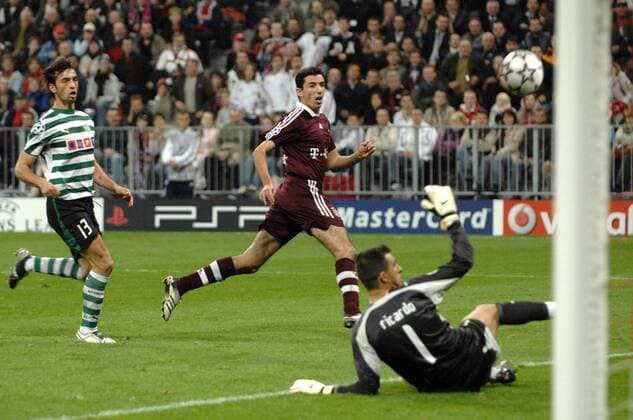 Roy Makaay (Bayern, Mitte) vergibt eine Torchance Fußball EC 1 Herren Champions League 2006 2007, FC Bayern München - Sporting Lissabon 0:0 Gruppe München Dynamik, Fußball EC 1 Herren Champions League 2006 2007, FC Bayern München - Sporting Lissabon 0:0 Gruppe München Dynamik,