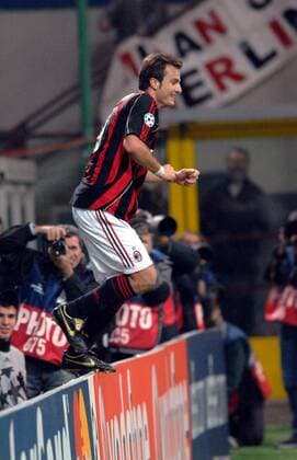 Alberto Gilardino (Milan) auf der Bande - Fußball EC 1 Herren Champions League 2006 2007, AC Mailand Einzelbild Mailand Freude, Fußball EC 1 Herren Champions League 2006 2007, AC Mailand Einzelbild Mailand Freude,