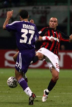 Cristian Brocchi (Milan, re.) gegen Anthony Vanden Borre (Anderlecht) -  Fußball EC 1 Herren Champions League 2006 2007, AC Mailand - RSC Anderlecht 4:1 Gruppe Mailand Dynamik, Fußball EC 1 Herren Champions League 2006 2007, AC Mailand - RSC Anderlecht 4:1 Gruppe Mailand Dynamik,