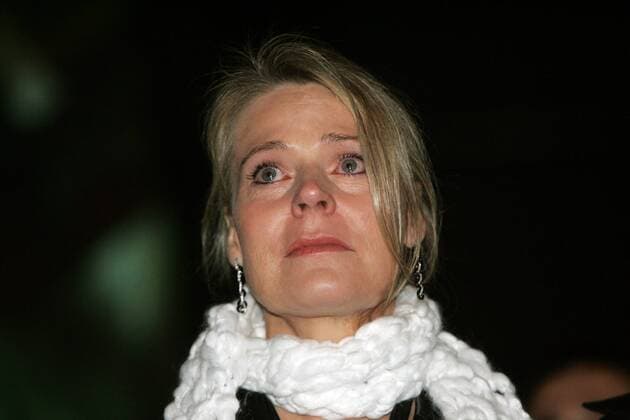 Gunda Niemann Stirnemann (Deutschland) gerührt anläßlich ihrer Verabschiedung Eisschnellauf LM Damen Deutsche Meisterschaft 2006, Landesmeisterschaft, DM, Abschied, Verabschiedung, Karriereende Porträt Erfurt Eisschnellauf LM Damen Deutsche Meisterschaft 2006, Landesmeisterschaft, DM, Abschied, Verabschiedung, Karriereende Porträt Erfurt