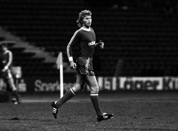 Bernd Förster (Bayern) Fußball 1. BL Herren Saison 1974 1975, FC Bayern München, Vneg, Vsw Einzelbild München Fußball 1. BL Herren Saison 1974 1975, FC Bayern München, Vneg, Vsw Einzelbild München