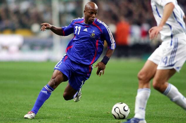 Sylvain Wiltord (Frankreich) am Ball -  (pan17382) Fußball Länderspiel Herren Nationalteam 2006, Test, Testspiel, Freundschaftsspiel, Nationaltrikot Einzelbild Paris Dynamik, Fußball Länderspiel Herren Nationalteam 2006, Test, Testspiel, Freundschaftsspiel, Nationaltrikot Einzelbild Paris Dynamik,  