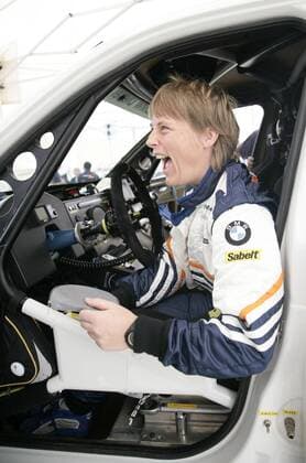 Jutta Kleinschmidt (Deutschland) im Cockpit ihres BMW X3 Motorsport Damen UAE Desert Challenge 2006, Rallyesport, Rallye, Wüstenrally, Wüstenrallye, VAE Einzelbild Freude, Motorsport Damen UAE Desert Challenge 2006, Rallyesport, Rallye, Wüstenrally, Wüstenrallye, VAE Einzelbild Freude,