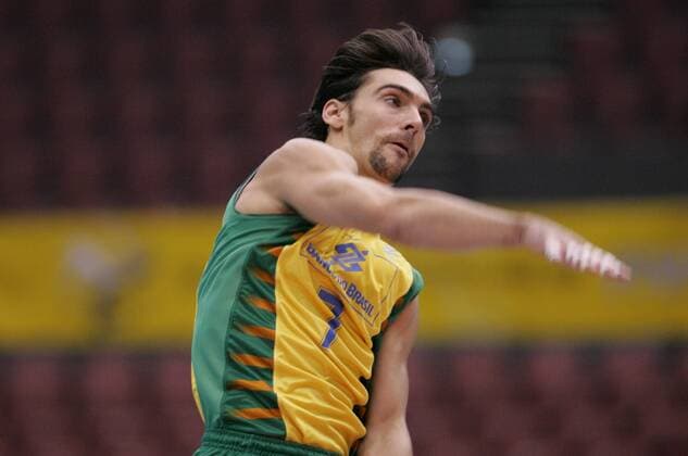 Gilberto Godoy Filho (Brasilien) -  (aflo1040) Volleyball WM Herren WM 2006, Länderspiel, Nationalteam, Nationaltrikot Einzelbild Fukuoka Dynamik, Volleyball WM Herren WM 2006, Länderspiel, Nationalteam, Nationaltrikot Einzelbild Fukuoka Dynamik,