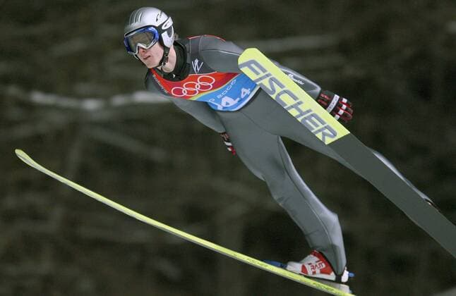 Thomas Morgenstern (Österreich) - Flugphase Skispringen OS Winter Herren Olympische Spiele Turin 2006, Winterspiele, Nordischer Skisport, Ski Nordisch, Skisprung Einzelbild Pragelato Skispringen OS Winter Herren Olympische Spiele Turin 2006, Winterspiele, Nordischer Skisport, Ski Nordisch, Skisprung Einzelbild Pragelato