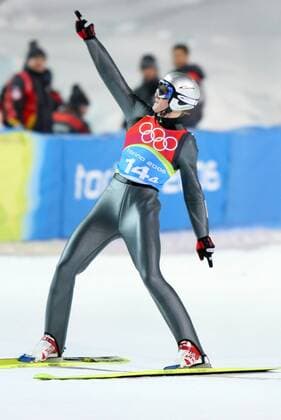 Thomas Morgenstern (Österreich) jubelt Skispringen OS Winter Herren Olympische Spiele Turin 2006, Winterspiele, Nordischer Skisport, Ski Nordisch, Skisprung Einzelbild Pragelato Freude, Begeisterung, Skispringen OS Winter Herren Olympische Spiele Turin 2006, Winterspiele, Nordischer Skisport, Ski Nordisch, Skisprung Einzelbild Pragelato Freude, Begeisterung,