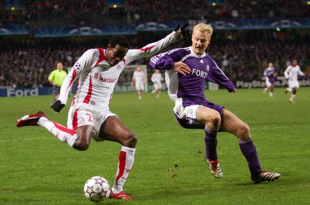 Kader Keita (Lille, li.) gegen Olivier Deschacht (Anderlecht) -  (pan17492) Fußball EC 1 Herren Champions League 2006 2007, OSC Lille - RSC Anderlecht 2:2 Gruppe Lille Dynamik, Fußball EC 1 Herren Champions League 2006 2007, OSC Lille - RSC Anderlecht 2:2 Gruppe Lille Dynamik,  