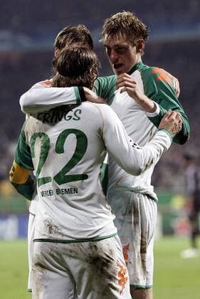 Torschütze Per Mertesacker (re.) und Torsten Frings (vorn, beide Bremen) - Torjubel Fußball EC 1 Herren Champions League 2006 2007, SV Werder Bremen Gruppe Bremen Freude, Fußball EC 1 Herren Champions League 2006 2007, SV Werder Bremen Gruppe Bremen Freude,