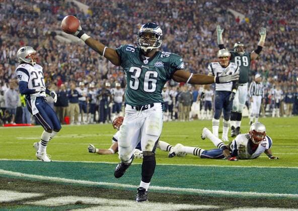 Brian Westbrook (Philadelphia Eagles) bejubelt seinen Touchdown -  (sbp20050206116) American Football Herren NFL Super Bowl XXXIX 2004 2005, 39. Superbowl, Finale, Endspiel Einzelbild Jacksonville Freude, American Football Herren NFL Super Bowl XXXIX 2004 2005, 39. Superbowl, Finale, Endspiel Einzelbild Jacksonville Freude,