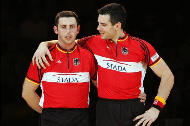 Christian Hess (li.) und Thomas Abel (beide Deutschland) - Radballweltmeister 2006 Radsport WM Herren WM 2006, Länderspiel, Hallenradsport, Halle, Indoor, Radball, Nationalteam, Nationaltrikot, Rad Gruppe Chemnitz Radsport WM Herren WM 2006, Länderspiel, Hallenradsport, Halle, Indoor, Radball, Nationalteam, Nationaltrikot, Rad Gruppe Chemnitz