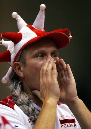 Polnischer Fan mit Hut -  Volleyball WM Herren WM 2006, Länderspiel, Nationalteam, Polen polnische Einzelbild Sendai City Volleyball WM Herren WM 2006, Länderspiel, Nationalteam, Polen polnische Einzelbild Sendai City