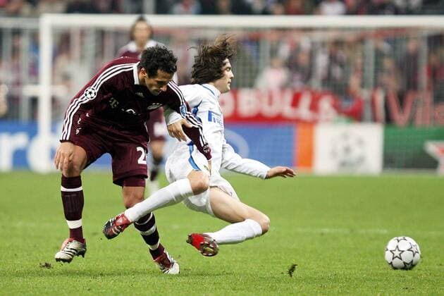 Hasan Salihamidzic (Bayern, li.) gegen Santiago Solari (Inter) Fußball EC 1 Herren Champions League 2006 2007, FC Bayern München - FC Internazionale Mailand Gruppe München Dynamik, Fußball EC 1 Herren Champions League 2006 2007, FC Bayern München - FC Internazionale Mailand Gruppe München Dynamik,