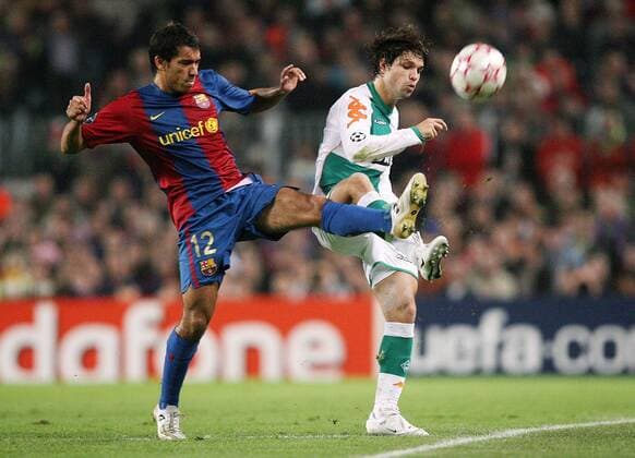 Giovanni van Bronckhorst (li., FC Barcelona) gegen Diego (Bremen) Fußball EC 1 Herren Champions League 2006 2007, FC Barcelona - SV Werder Bremen 2:2, Barca, Vdig Gruppe Barcelona Dynamik, Fußball EC 1 Herren Champions League 2006 2007, FC Barcelona - SV Werder Bremen 2:2, Barca, Vdig Gruppe Barcelona Dynamik,
