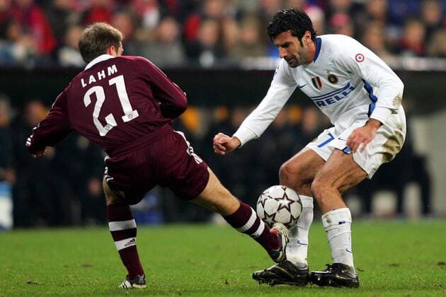 Luis Figo (re., Inter) gegen Philipp Lahm (Bayern) Fußball EC 1 Herren Champions League 2006 2007, FC Bayern München - FC Internazionale Mailand, Vdig Gruppe München Dynamik, Fußball EC 1 Herren Champions League 2006 2007, FC Bayern München - FC Internazionale Mailand, Vdig Gruppe München Dynamik,