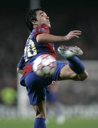 Deco (FC Barcelona) am Ball Fußball EC 1 Herren Champions League 2006 2007, FC Barcelona, Barca Einzelbild Barcelona Fußball EC 1 Herren Champions League 2006 2007, FC Barcelona, Barca Einzelbild Barcelona