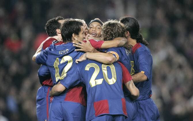 Torjubel FC Barcelona, u.a. Ronaldinho (Mitte) Fußball EC 1 Herren Champions League 2006 2007, FC Barcelona, Barca Gruppe Barcelona Fußball EC 1 Herren Champions League 2006 2007, FC Barcelona, Barca Gruppe Barcelona