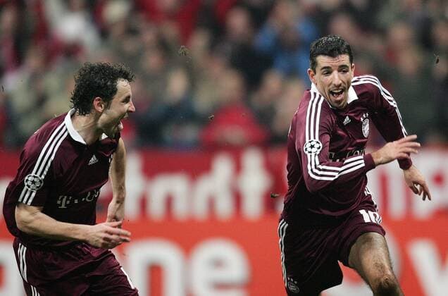 Roy Makaay (re.) und Mark van Bommel (beide Bayern) - Torjubel Fußball EC 1 Herren Champions League 2006 2007, FC Bayern München Gruppe München Freude, Begeisterung Fußball EC 1 Herren Champions League 2006 2007, FC Bayern München Gruppe München Freude, Begeisterung