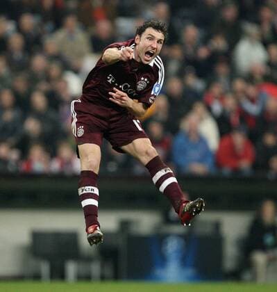 Mark van Bommel (Bayern) reklamiert lautstark und sprunggewaltig Fußball EC 1 Herren Champions League 2006 2007, FC Bayern München Einzelbild München Begeisterung, Freude, Fußball EC 1 Herren Champions League 2006 2007, FC Bayern München Einzelbild München Begeisterung, Freude,