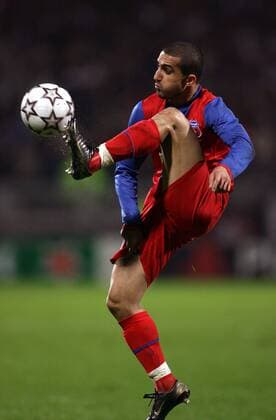 Petre Martin (Steaua Bukarest) am Ball -  (pan17721) Fußball EC 1 Herren Champions League 2006 2007, Steaua Bukarest Einzelbild Lyon Dynamik, Fußball EC 1 Herren Champions League 2006 2007, Steaua Bukarest Einzelbild Lyon Dynamik,  