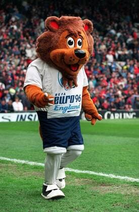 Löwe Goliath - offizielles Maskottchen der EM 1996 -  Fußball Herren English Premier League 1995 1996, 1. Englische Liga o0 Vorschau Einzelbild Manchester Fußball Herren English Premier League 1995 1996, 1. Englische Liga o0 Vorschau Einzelbild Manchester