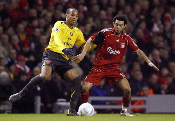 Thierry Henry (Arsenal, li.) gegen Jermaine Pennant (Liverpool) - EDITORIAL USE ONLY. No use with unauthorised audio, video, data, fixture lists, club league logos or live services. Online in-match use limited to 120 images, no video emulation. No use in betting, games or single club league player publications. Fußball Herren English FA Cup, Englischer Pokal, Pokalspiel, Liverpool FC - Arsenal FC London 1:3 o0 2007 Gruppe Liverpool Dynamik, Fußball Herren English FA Cup, Englischer Pokal, Pokalspiel, Liverpool FC - Arsenal FC London 1:3 o0 2007 Gruppe Liverpool Dynamik,