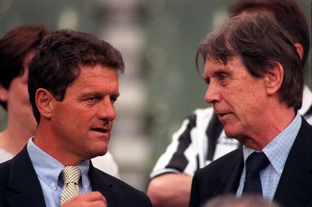 Trainer Fabio Capello (li., AS Rom) und Ex Nationaltrainer Cesare Maldini (beide Italien) im Gespräch -  Fußball Länderspiel Herren Europameisterschaft 2000, Nationalteam, Italien, Gruppe B, Vneg Gruppe Brüssel Fußball Länderspiel Herren Europameisterschaft 2000, Nationalteam, Italien, Gruppe B, Vneg Gruppe Brüssel