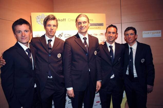 Teampräsentation Tinkoff Credit Systems, v.li.: Evgeni Petrov (Rußland), Danilo Hondo (Deutschland), Teamchef und Teameigner Oleg Tinkov (Rußland), Elio Aggiano (Italien) und Tyler Hamilton (USA) - Radsport Herren Straßenradsport 2007, Straße, Rad, Vorstellung, Präsentation, Pressetermin, Vdig Gruppe Rom Radsport Herren Straßenradsport 2007, Straße, Rad, Vorstellung, Präsentation, Pressetermin, Vdig Gruppe Rom