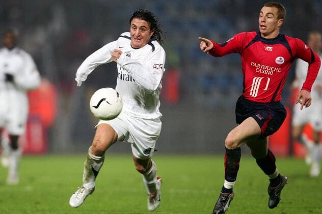 Cristian Rodriguez (Paris St. Germain, li.) gegen Matthieu Chalme (Lille) - (pan18386) Fußball Herren Ligue 1 2006 2007, 1. Französische Liga, OSC Lille - Paris Saint Germain, PSG, St. Gruppe Lille Dynamik, Fußball Herren Ligue 1 2006 2007, 1. Französische Liga, OSC Lille - Paris Saint Germain, PSG, St. Gruppe Lille Dynamik,