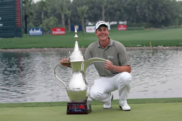 Henrik Stenson (Schweden) gewinnt die Dubai Desert Classics 2007 und präsentiert seine Trophäe -  (DUB2007020402) Golf Herren Dubai Desert Classic 2007, Classics, PGA European Tour Einzelbild Dubai Freude, Golf Herren Dubai Desert Classic 2007, Classics, PGA European Tour Einzelbild Dubai Freude,