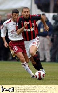 Ronaldo (Milan) am Ball - Fußball Herren Serie A 2006 2007, 1. Italienische Liga, AC Mailand - AS Livorno Calcio 2.1 Gruppe Mailand Dynamik, Fußball Herren Serie A 2006 2007, 1. Italienische Liga, AC Mailand - AS Livorno Calcio 2.1 Gruppe Mailand Dynamik,