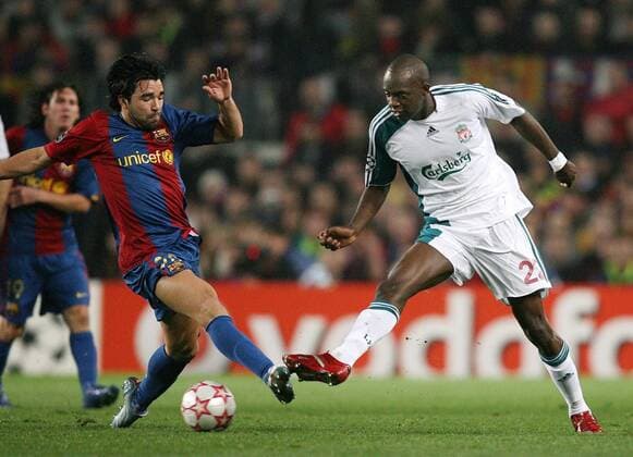 Deco (FC Barcelona, li..) gegen Mohamed Sissoko (Liverpool) Fußball EC 1 Herren Champions League 2006 2007, FC Barcelona - Liverpool FC, Barca Gruppe Barcelona Fußball EC 1 Herren Champions League 2006 2007, FC Barcelona - Liverpool FC, Barca Gruppe Barcelona