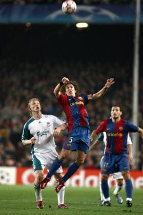 Carles Puyol (FC Barcelona, re.) gegen Dirk Kuyt (FC Liverpool) -  (pan18955) Fußball EC 1 Herren Champions League 2006 2007, FC Barcelona - FC Liverpool 1:2, Barca Gruppe Barcelona Dynamik, Fußball EC 1 Herren Champions League 2006 2007, FC Barcelona - FC Liverpool 1:2, Barca Gruppe Barcelona Dynamik,  