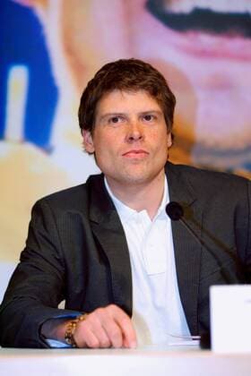 Jan Ullrich (Deutschland) gibt während der Pressekonferenz in Hamburg seinen Rücktritt vom aktiven Radsport bekannt Radsport Herren Straßenradsport 2007, Straße, Rad, Pressetermin Einzelbild Hamburg Radsport Herren Straßenradsport 2007, Straße, Rad, Pressetermin Einzelbild Hamburg
