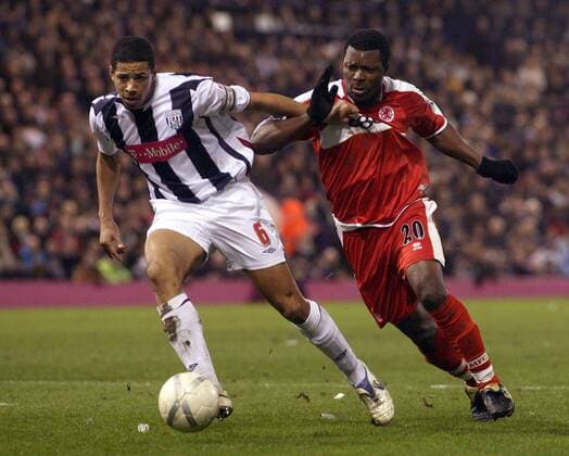 Curtis Davies (West Brom, li.) gegen Yakubu Ayegbeni (Middlesbrough) -  Fußball Herren FA Cup 2006 2007, Englischer Pokal, Pokalspiel, West Bromwich Albion - FC Middlesbrough 4:5 n.E. Gruppe West Bromwich Dynamik, Fußball Herren FA Cup 2006 2007, Englischer Pokal, Pokalspiel, West Bromwich Albion - FC Middlesbrough 4:5 n.E. Gruppe West Bromwich Dynamik,