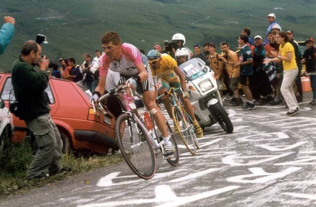 Jan Ullrich (Deutschland Team Telekom) vor Marco Pantani (Italien Mercantone Uno) - Radsport Herren Tour de France 1998, Radrennsport, Straße, Straßenradsport, Rad, ProTour Einzelbild Radsport Herren Tour de France 1998, Radrennsport, Straße, Straßenradsport, Rad, ProTour Einzelbild