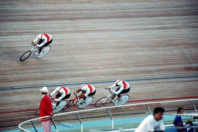 Mannschaftsverfolgung Team Japan -  (aflo0008) Radsport OS Sommer Damen Olympische Spiele Barcelona 1992, Sommerspiele, Rad, Bahn, Bahnradsport, Radrennsport, Halle Totale Aufnahmedatum geschätzt Barcelona Radsport OS Sommer Damen Olympische Spiele Barcelona 1992, Sommerspiele, Rad, Bahn, Bahnradsport, Radrennsport, Halle Totale Aufnahmedatum geschätzt Barcelona