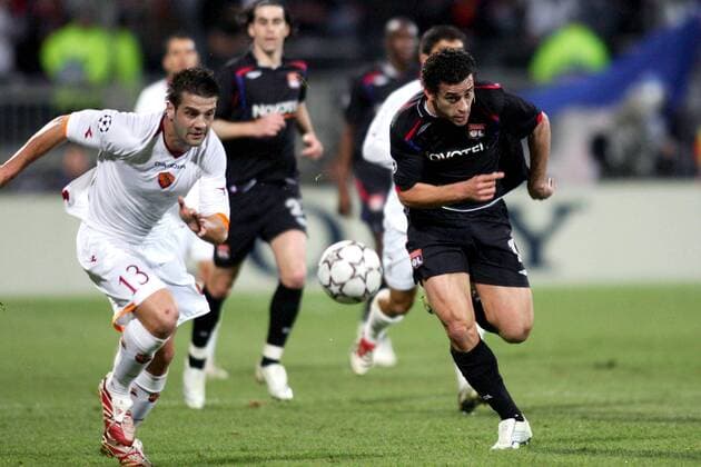 Fred (Lyon, re.) gegen Cristian Chivu (AS Rom) -  (pan19187) Fußball EC 1 Herren Champions League 2006 2007, Olympique Lyonnais - AS Rom 0:2, OL, Roma Gruppe o0 Achtelfinale Lyon Dynamik, Fußball EC 1 Herren Champions League 2006 2007, Olympique Lyonnais - AS Rom 0:2, OL, Roma Gruppe o0 Achtelfinale Lyon Dynamik,  
