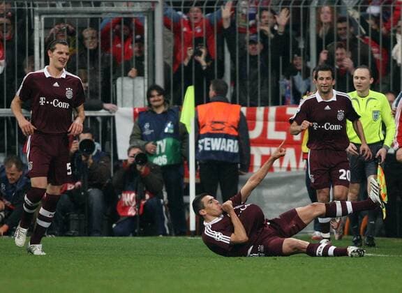 Torjubel Bayern, v.li.: Daniel van Buyten, Torschütze Lucio und Hasan Salihamidzic Fußball EC 1 Herren Champions League 2006 2007, FC Bayern München Gruppe München Freude, Fußball EC 1 Herren Champions League 2006 2007, FC Bayern München Gruppe München Freude,