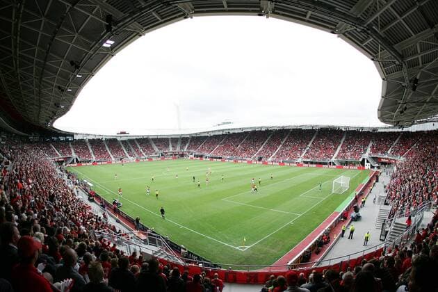 Spielszene während des Einweihungsspiels des neuen DSB Stadions, Heimspielstätte des AZ Alkmaar - Fußball Herren Eredivisie 2006 2007, Ehrendivision, Einweihung, Eröffnung, Einweihungsspiel, , AZ Alkmaar Totale DSB Stadion Alkmaar Fußball Herren Eredivisie 2006 2007, Ehrendivision, Einweihung, Eröffnung, Einweihungsspiel, , AZ Alkmaar Totale DSB Stadion Alkmaar