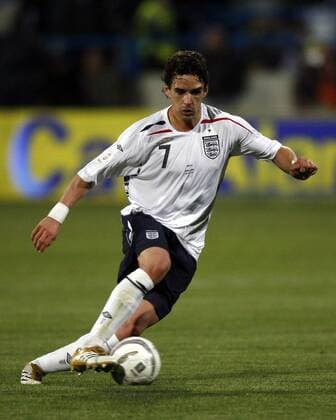 Owen Hargreaves (England) am Ball - EDITORIAL USE ONLY. No use with unauthorised audio, video, data, fixture lists, club league logos or live services. Online in-match use limited to 120 images, no video emulation. No use in betting, games or single club league player publications. Fußball Länderspiel Herren EM Qualifikation 2007, Nationalteam, Nationaltrikot Einzelbild Tel Aviv Dynamik, Fußball Länderspiel Herren EM Qualifikation 2007, Nationalteam, Nationaltrikot Einzelbild Tel Aviv Dynamik,