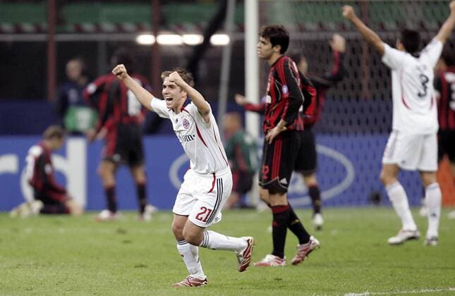 Philipp Lahm (Bayern, li.) - Torjubel, daneben Kaka (AC Mailand) Fußball EC 1 Herren Champions League 2006 2007, AC Mailand - FC Bayern München 2:2, Milan Gruppe Mailand Freude, Begeisterung Fußball EC 1 Herren Champions League 2006 2007, AC Mailand - FC Bayern München 2:2, Milan Gruppe Mailand Freude, Begeisterung