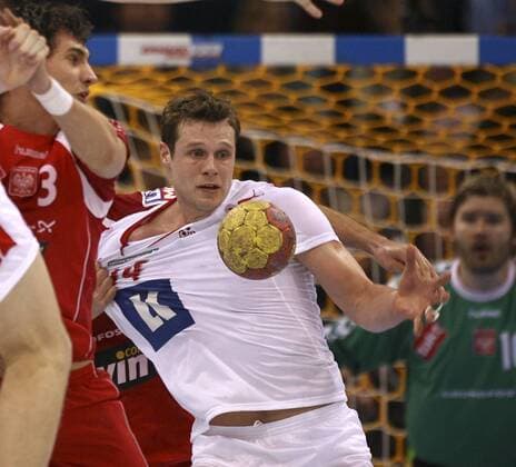 Michael Knudsen (Dänemark, re.) im Duell Handball WM Herren WM 2007, Länderspiel, Halbfinale, Nationalteam, Nationaltrikot, Polen - Dänemark 36:33 Einzelbild Hamburg Kampf, Handball WM Herren WM 2007, Länderspiel, Halbfinale, Nationalteam, Nationaltrikot, Polen - Dänemark 36:33 Einzelbild Hamburg Kampf,