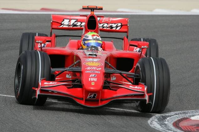 Felipe Massa (Brasilien Ferrari) in seinem Boliden Motorsport Grand Prix Herren Großer Preis von Bahrain 2007, Formel 1 Weltmeisterschaft, F1, F, GP, WM, Qualifying Einzelbild Manama, Sakhir Motorsport Grand Prix Herren Großer Preis von Bahrain 2007, Formel 1 Weltmeisterschaft, F1, F, GP, WM, Qualifying Einzelbild Manama, Sakhir