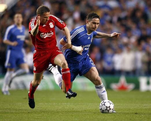 Frank Lampard (Chelsea, re.) gegen Craig Bellamy (Liverpool) - EDITORIAL USE ONLY. No use with unauthorised audio, video, data, fixture lists, club league logos or live services. Online in-match use limited to 120 images, no video emulation. No use in betting, games or single club league player publications. Fußball EC 1 Herren Champions League 2006 2007, Chelsea FC - Liverpool FC Gruppe London Dynamik, Fußball EC 1 Herren Champions League 2006 2007, Chelsea FC - Liverpool FC Gruppe London Dynamik,